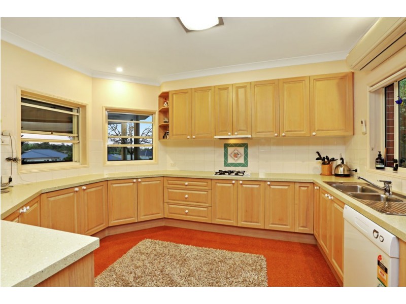 83 Delaney Circuit, Carindale QLD 4152