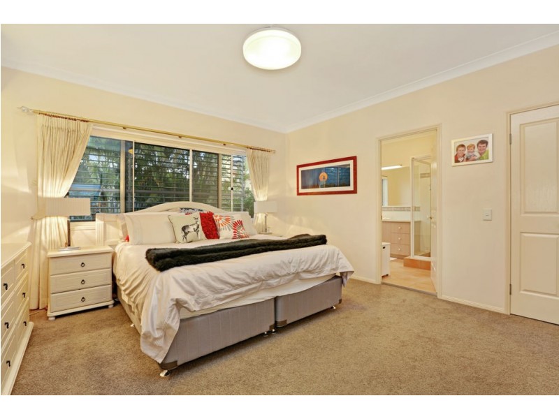 83 Delaney Circuit, Carindale QLD 4152