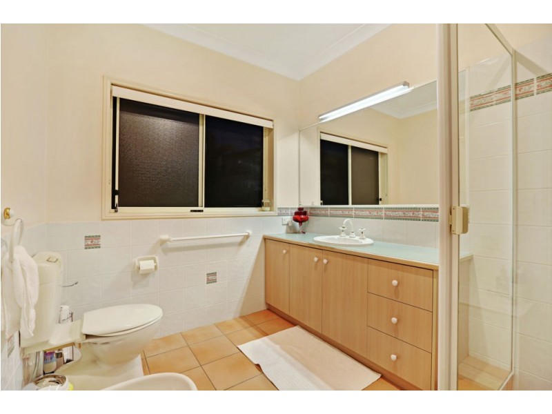 83 Delaney Circuit, Carindale QLD 4152