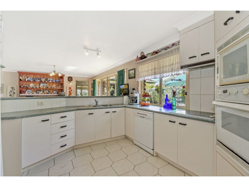 69 Hamilton Street, Redland Bay QLD 4165