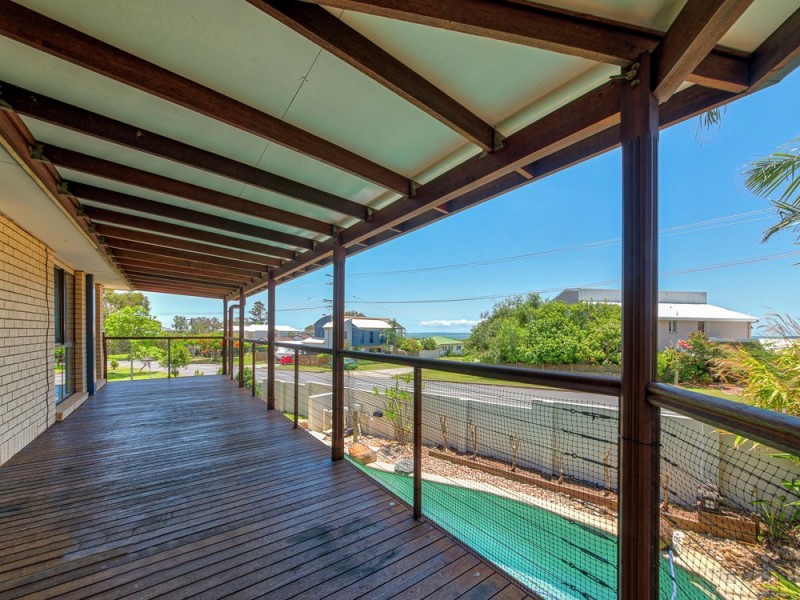 38 Mooroondu Road, Thorneside QLD 4158