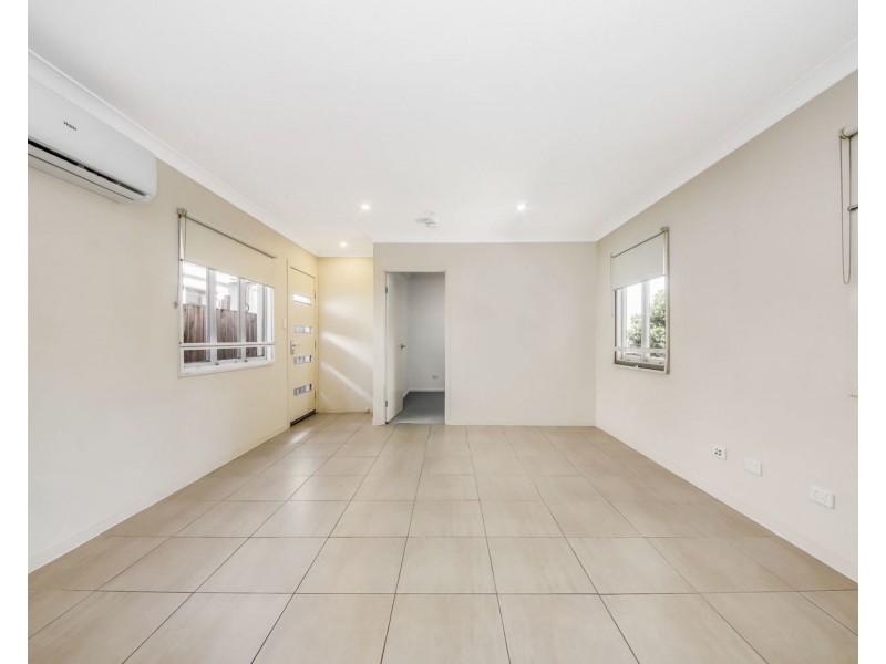 2/30 Wondall Rd, Manly West QLD 4179