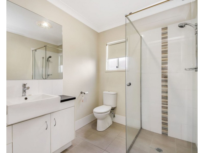 2/30 Wondall Rd, Manly West QLD 4179