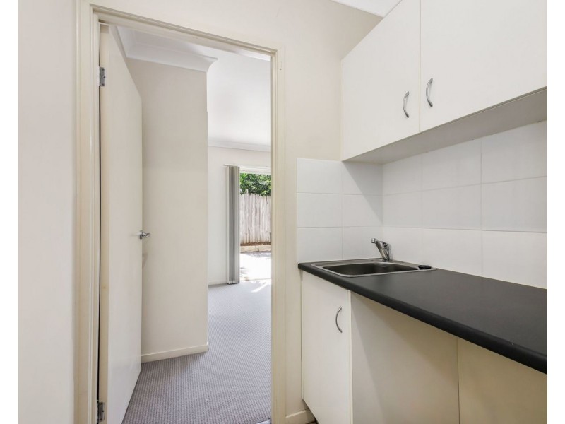 2/30 Wondall Rd, Manly West QLD 4179