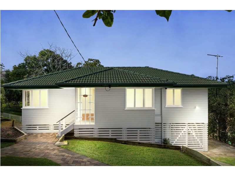 27 Mapleton Street, Mount Gravatt East QLD 4122