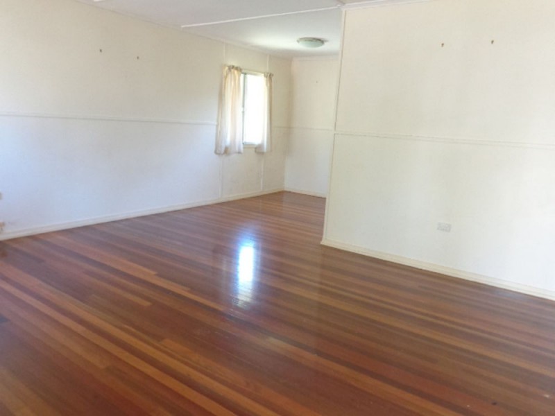 27 Mapleton Street, Mount Gravatt East QLD 4122