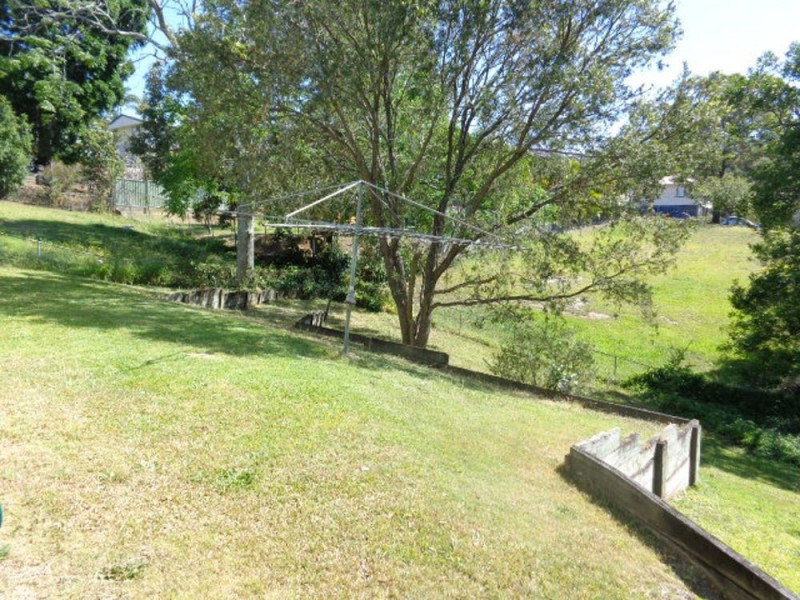 27 Mapleton Street, Mount Gravatt East QLD 4122