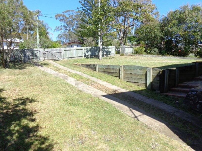 27 Mapleton Street, Mount Gravatt East QLD 4122