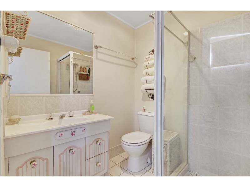 16 Thurlby Street, Upper Mount Gravatt QLD 4122