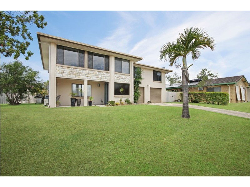 6 Lindisfarne Street, Carindale QLD 4152