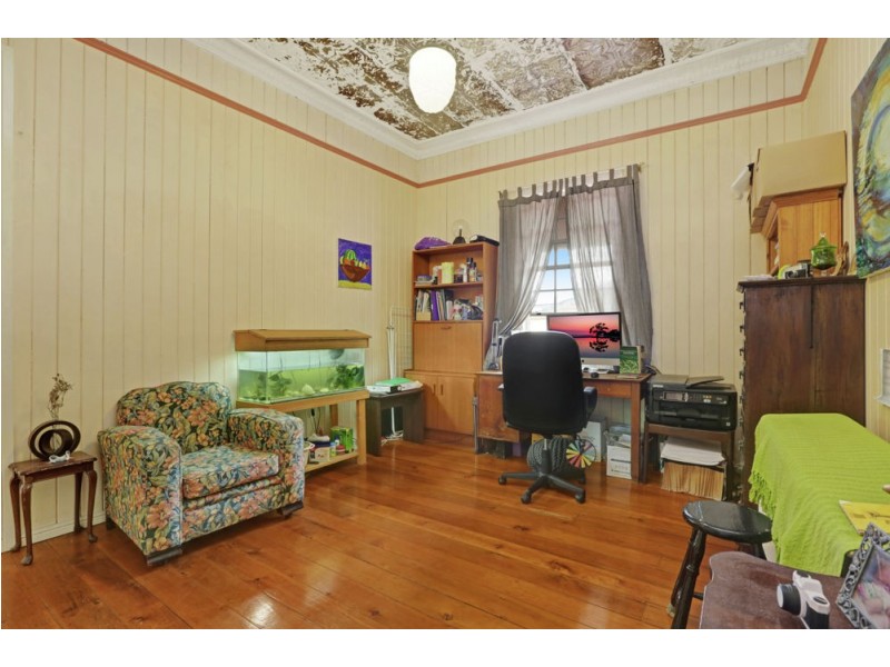 30 Sorbiston Street, Holland Park West QLD 4121