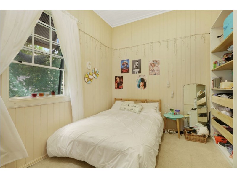 30 Sorbiston Street, Holland Park West QLD 4121