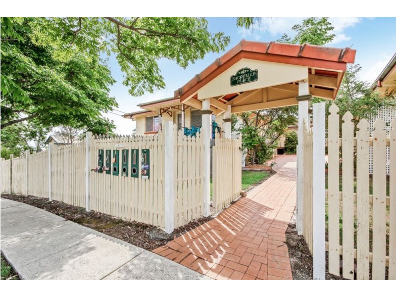 2/56 Sackville Street, Greenslopes QLD 4120