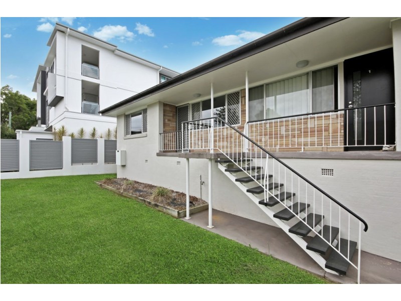 2/40 Weston Street, Coorparoo QLD 4151