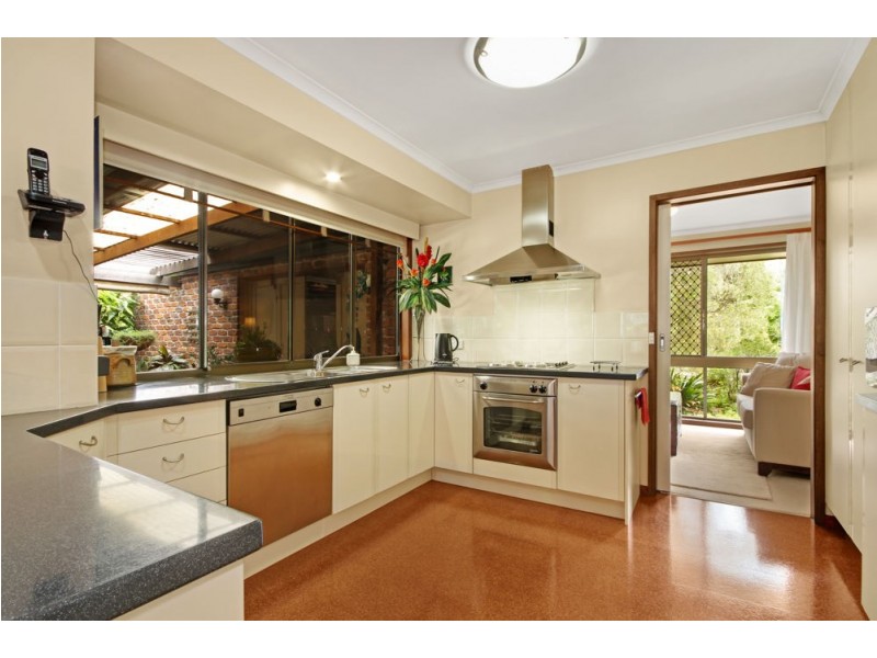 99 Woodlands Drive, Rochedale South QLD 4123