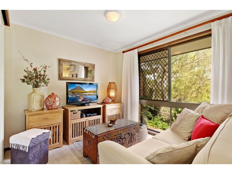 99 Woodlands Drive, Rochedale South QLD 4123