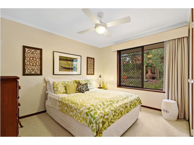 99 Woodlands Drive, Rochedale South QLD 4123