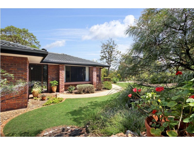 99 Woodlands Drive, Rochedale South QLD 4123