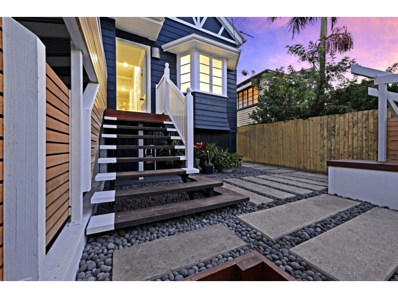 43 Gordon Street, Greenslopes QLD 4120