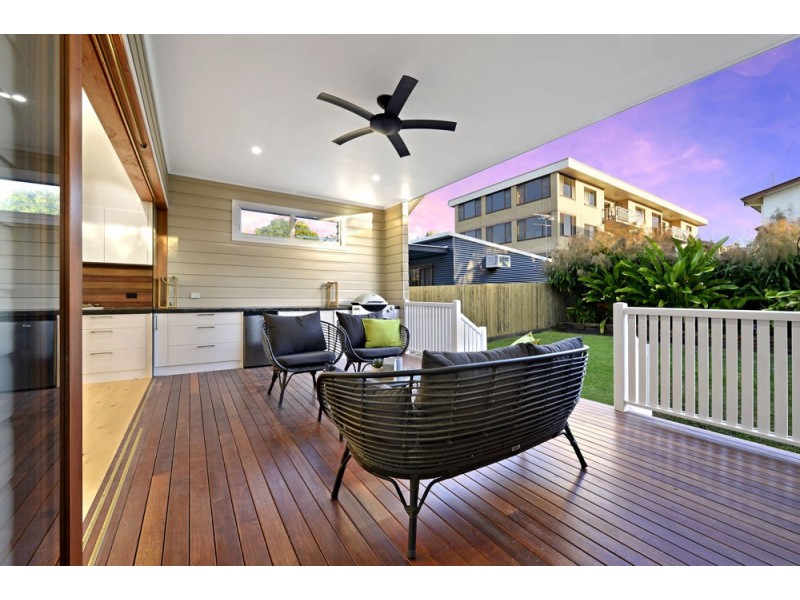 43 Gordon Street, Greenslopes QLD 4120