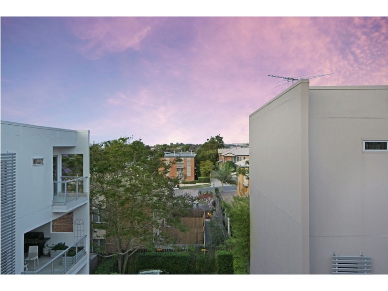 7/24 Rogoona Street, Morningside QLD 4170