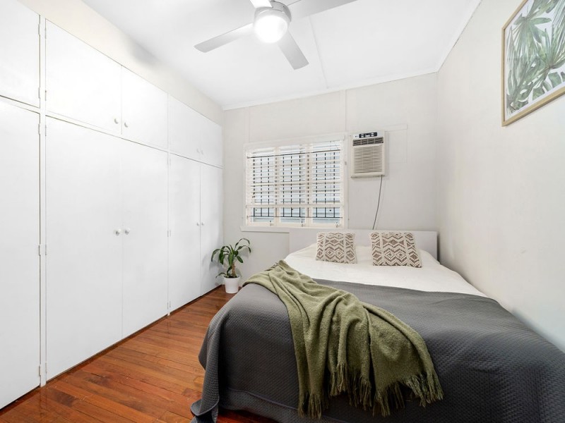 45 Corfield Street, Carina QLD 4152