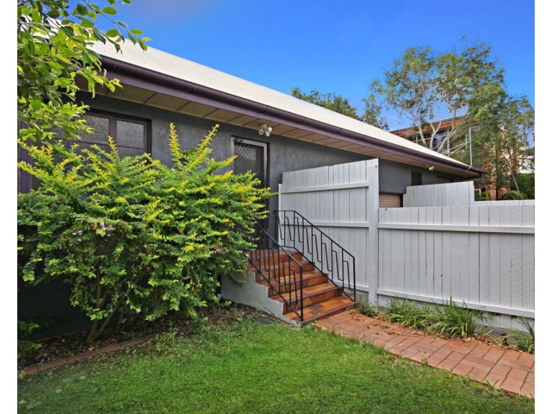 132 Chester Road, Annerley QLD 4103