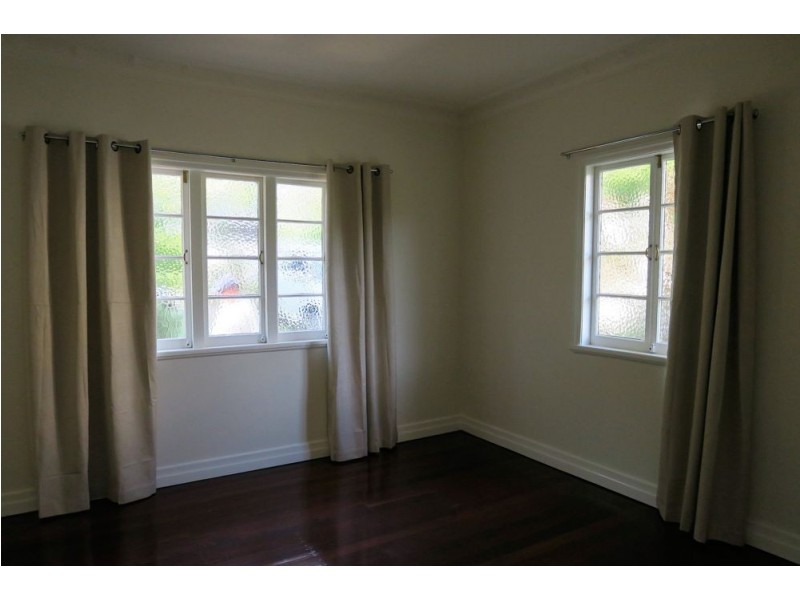 49 Albert Street, Camp Hill QLD 4152