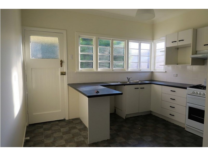 49 Albert Street, Camp Hill QLD 4152