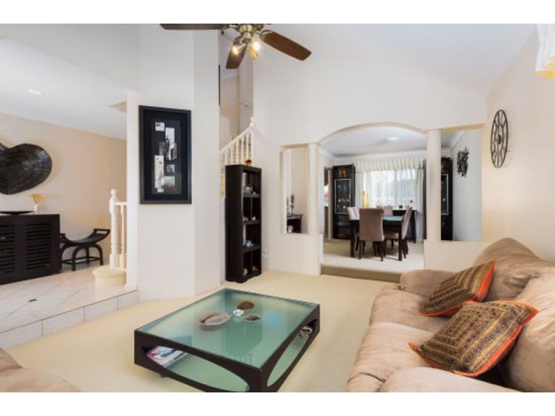 20 Ensign Street, Carindale QLD 4152