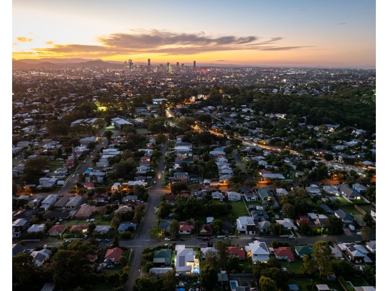 177 Beddoes Street, Holland Park QLD 4121