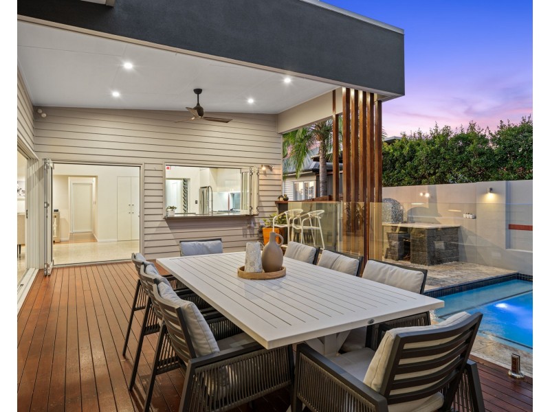 177 Beddoes Street, Holland Park QLD 4121