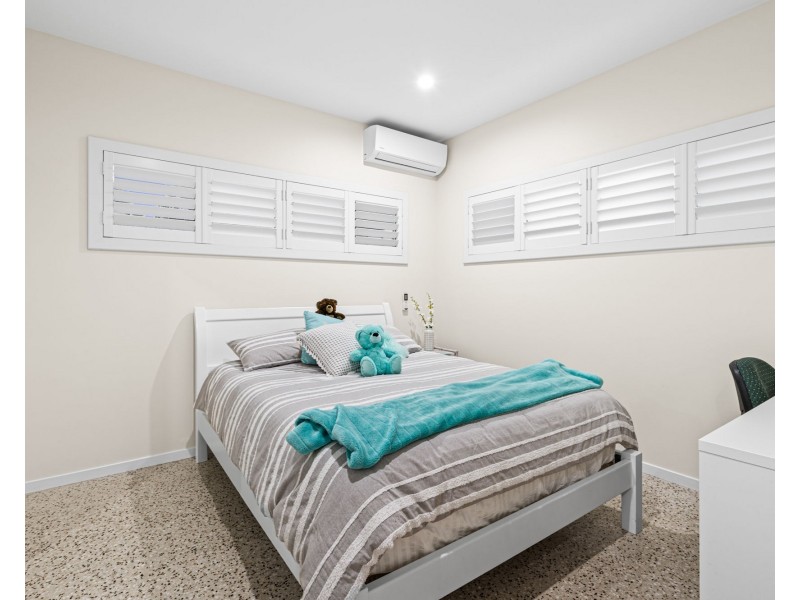 177 Beddoes Street, Holland Park QLD 4121