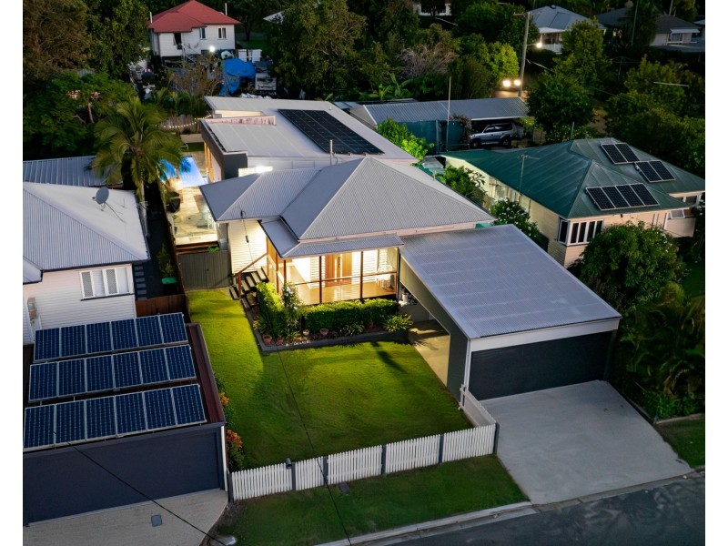 177 Beddoes Street, Holland Park QLD 4121