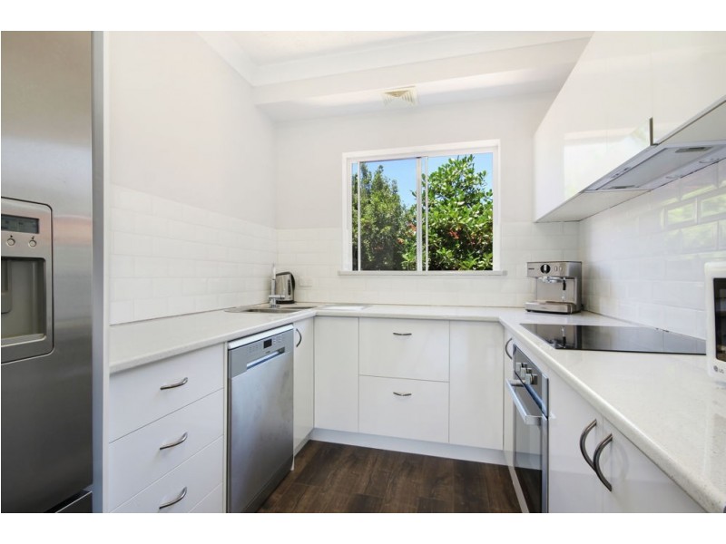 1/282 Cavendish Road, Coorparoo QLD 4151