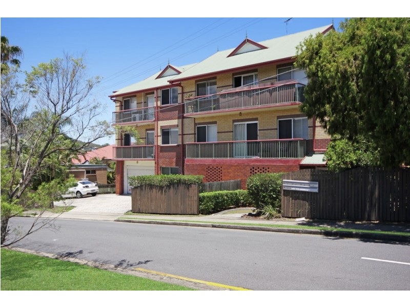 1/282 Cavendish Road, Coorparoo QLD 4151