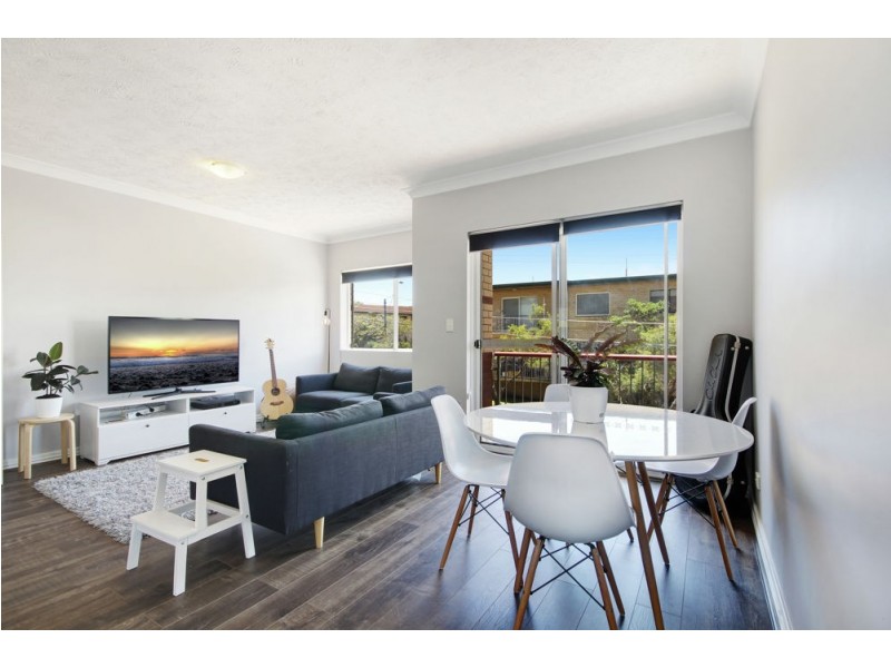 1/282 Cavendish Road, Coorparoo QLD 4151