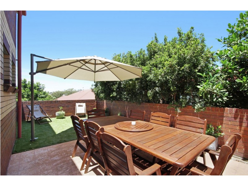 1/282 Cavendish Road, Coorparoo QLD 4151