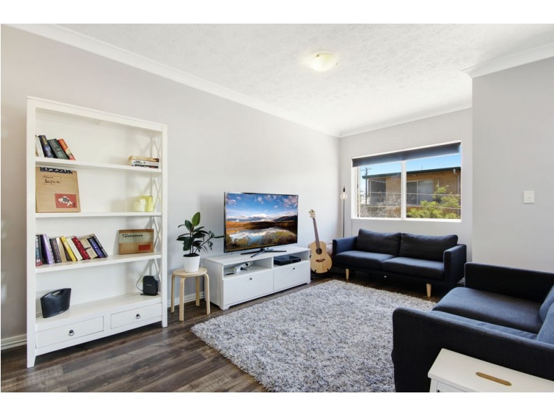 1/282 Cavendish Road, Coorparoo QLD 4151