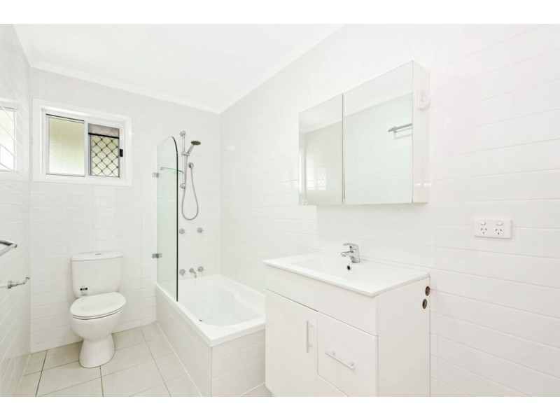 1B/ 371 Cornwall Street, Greenslopes QLD 4120