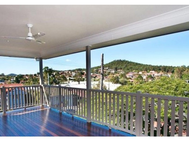 126 Waverley Road, Camp Hill QLD 4152