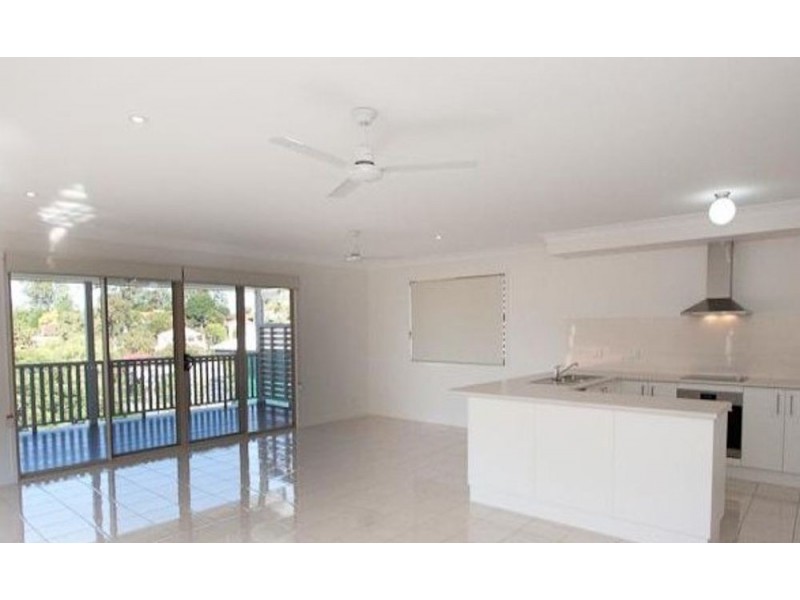 126 Waverley Road, Camp Hill QLD 4152