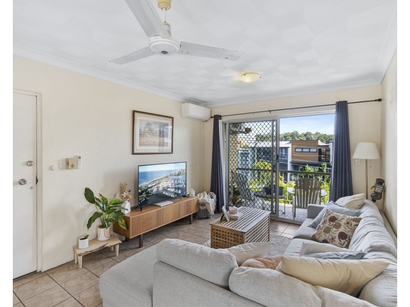 72 Thomas Street, Greenslopes QLD 4120