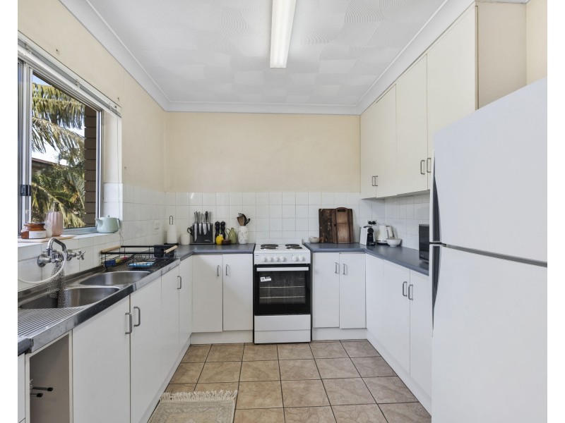 72 Thomas Street, Greenslopes QLD 4120