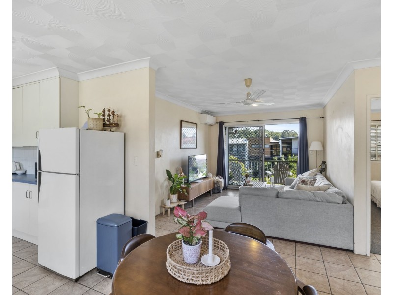 72 Thomas Street, Greenslopes QLD 4120