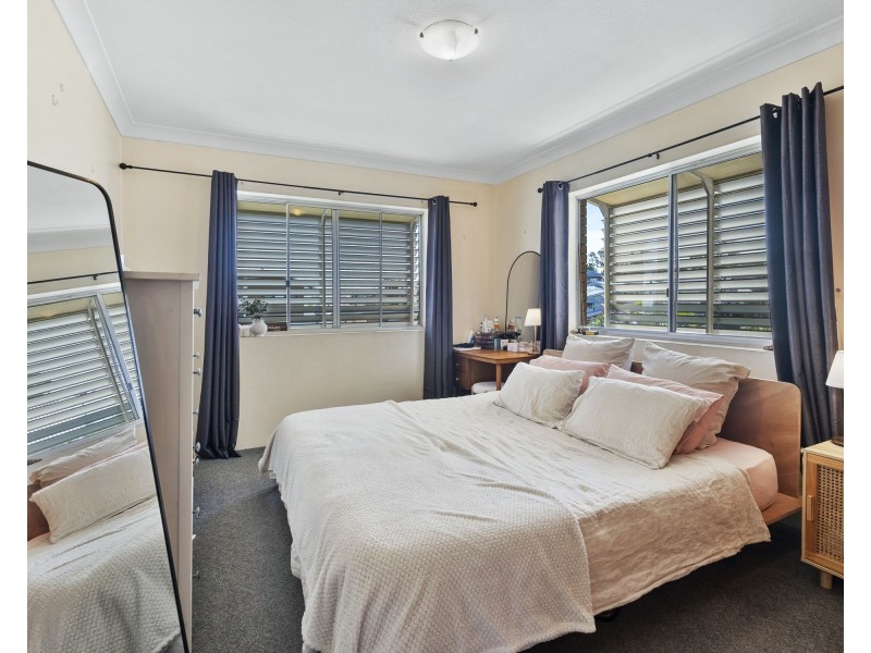 72 Thomas Street, Greenslopes QLD 4120