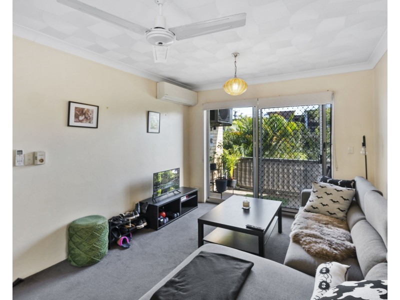72 Thomas Street, Greenslopes QLD 4120