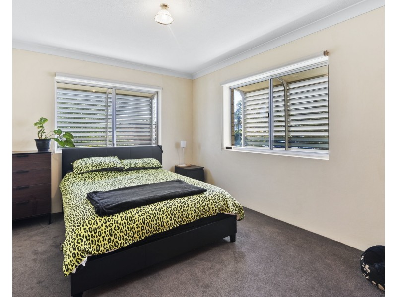 72 Thomas Street, Greenslopes QLD 4120