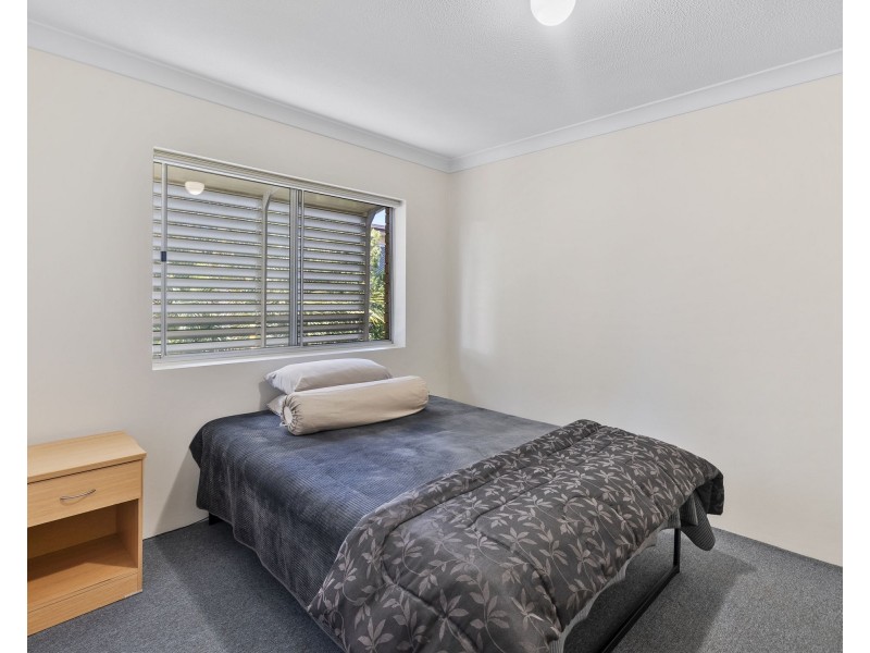 72 Thomas Street, Greenslopes QLD 4120