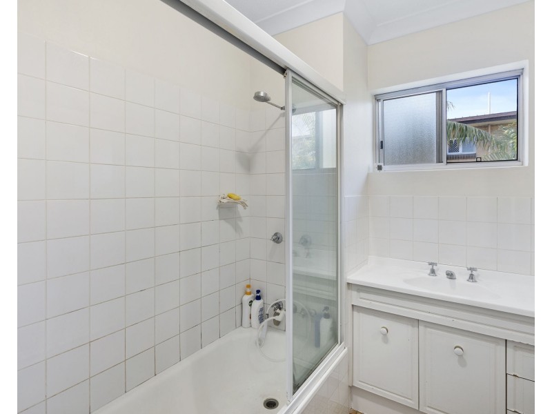 72 Thomas Street, Greenslopes QLD 4120